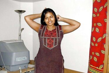 Desi Fabulous Wifey Arpita