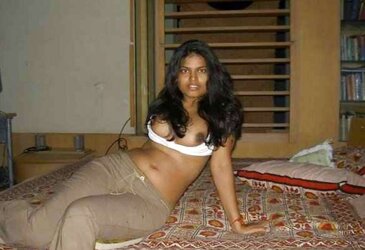 Desi Fabulous Wifey Arpita