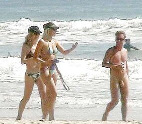 CFNM Girls who enjoy man rod!