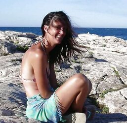 Ma Femme est Une Pute - Catherine Hoe and Hoe - by TROC