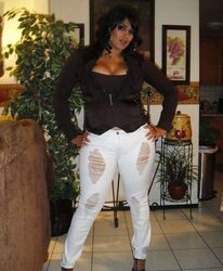 Bella Morena Nalgona