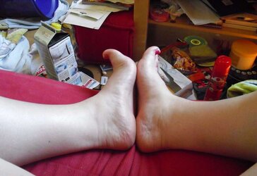 Meine Beine und Fuesse
