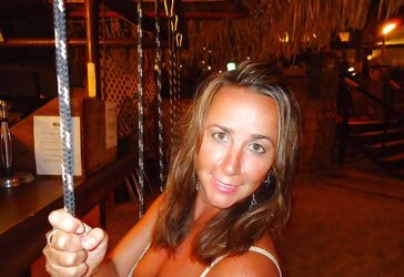 Brown-Haired LA MUMMY