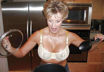 Granny mummy mature cz