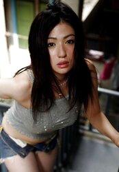 Japanese Swimsuit Honies-Nonami Takizawa (five)