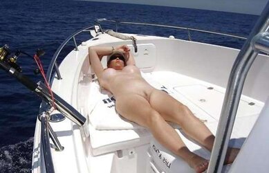 Nudists Naturists Public Outdoor Demonstrate