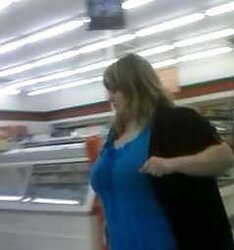 Candid PLUMPER
