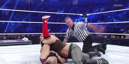 AJ Lee Slit Lip Glide - WWE SmackDown