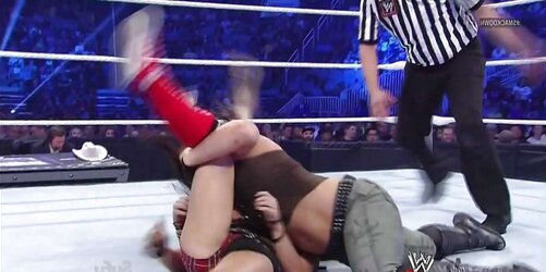 AJ Lee Slit Lip Glide - WWE SmackDown