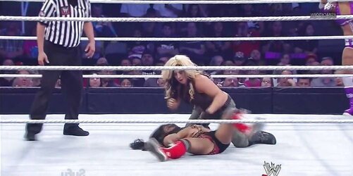 AJ Lee Slit Lip Glide - WWE SmackDown