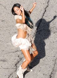 Nicole Scherzinger does her fantastic tiny dance!