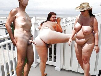 Hotcock meets steaming cootchies