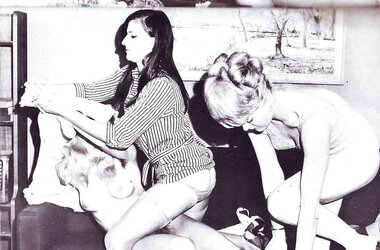 Vintage Magazines Playing Women