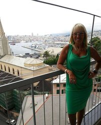 NYLON FETISH MUMMY MATURE COUGAR