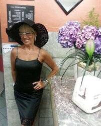 NYLON FETISH MUMMY MATURE COUGAR