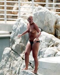 Celebrities Bare-Breasted
