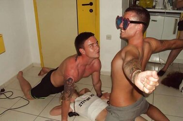 Steaming uk damsels