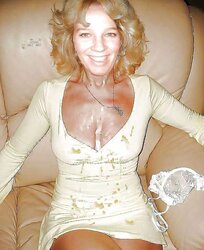 HANDSOME SMILING WHILE PENETRATING MATURE MUMMY LOVE SO MUCH