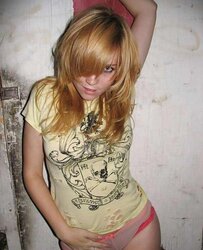 Trio warm emo damsels