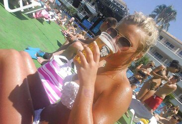 Facebook Cocksluts- Hannah K