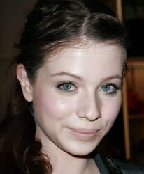 Michelle Trachtenberg (HQ)