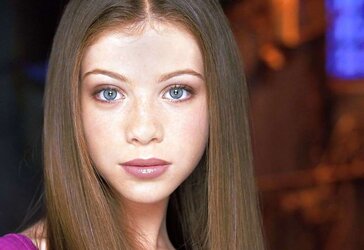 Michelle Trachtenberg (HQ)