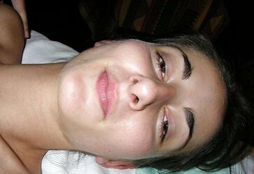 Black-Haired teenager Ana