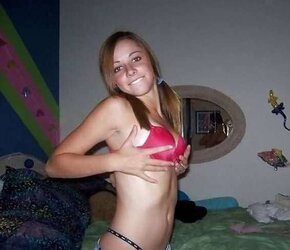 Youthfull and juicy brassiere and undies