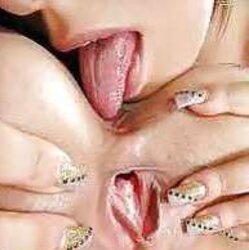 Rump Slurping Lezzies