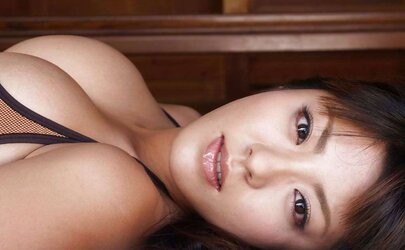 Japanese Bathing Suit Honies-Harumi Nemoto (four)