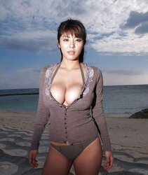Japanese Bathing Suit Honies-Harumi Nemoto (four)
