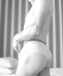 Man Rod n undies
