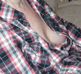 Wifey topless - hint of hooter showcasing