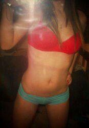 LiLMissWet from MyDiscreetSpace dot com