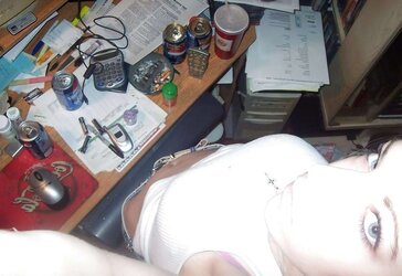 LiLMissWet from MyDiscreetSpace dot com