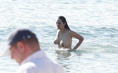 Marion Cotillard Braless on Rust and Rod Set