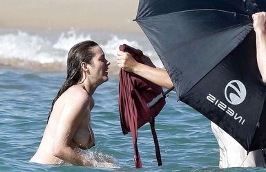Marion Cotillard Braless on Rust and Rod Set