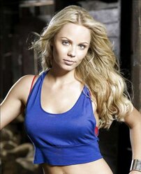 Laura Vandervoort