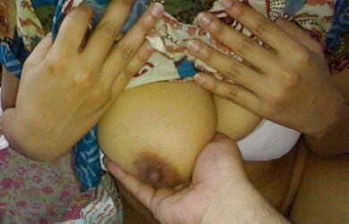 ULTRA-CUTE MALAY FEMMES