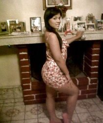Chica piernuda y nalgona