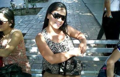 Chica piernuda y nalgona