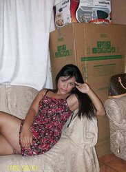 Chica piernuda y nalgona