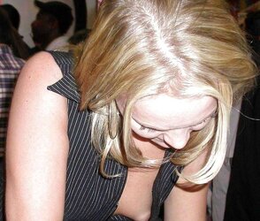 Teenager downblouse