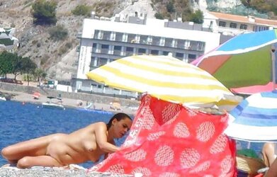 Real Nudists On The Beach