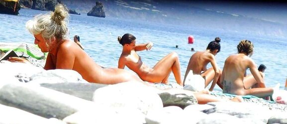 Real Nudists On The Beach