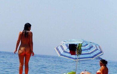 Real Nudists On The Beach