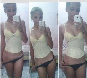 Taty carioca muito cachorra com amiga