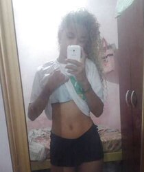 Taty carioca muito cachorra com amiga