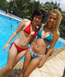 Taty carioca muito cachorra com amiga