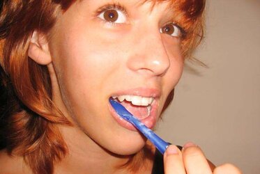 REDHEAD INEXPERIENCED EX GIRLFRIEND TEENAGER BJ'S (WheelSex)